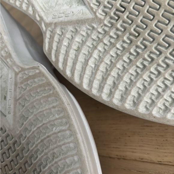 Nike Vapor Tennis Shoes Men’s Sz 9.5 Wmns Sz 11 Excellent Condition Used 5x - Picture 5 of 6